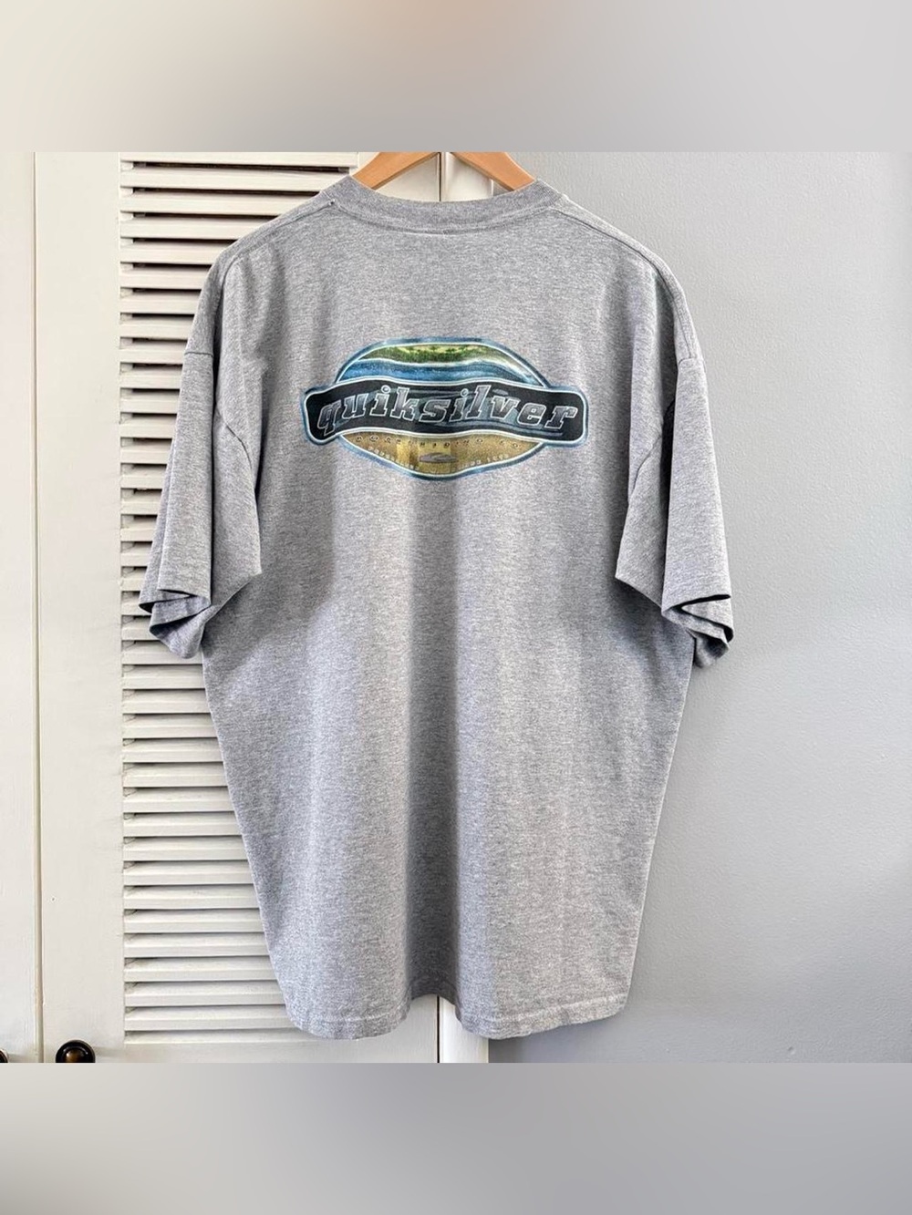 Vintage 90’s QUIKSILVER Surf Skate T-shirt Gray Sz XL
